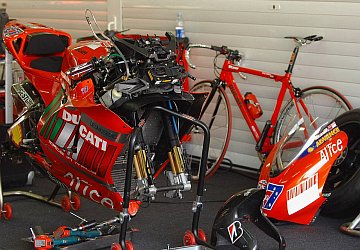 Ducati Corse bringa - nézd meg nagyban is!